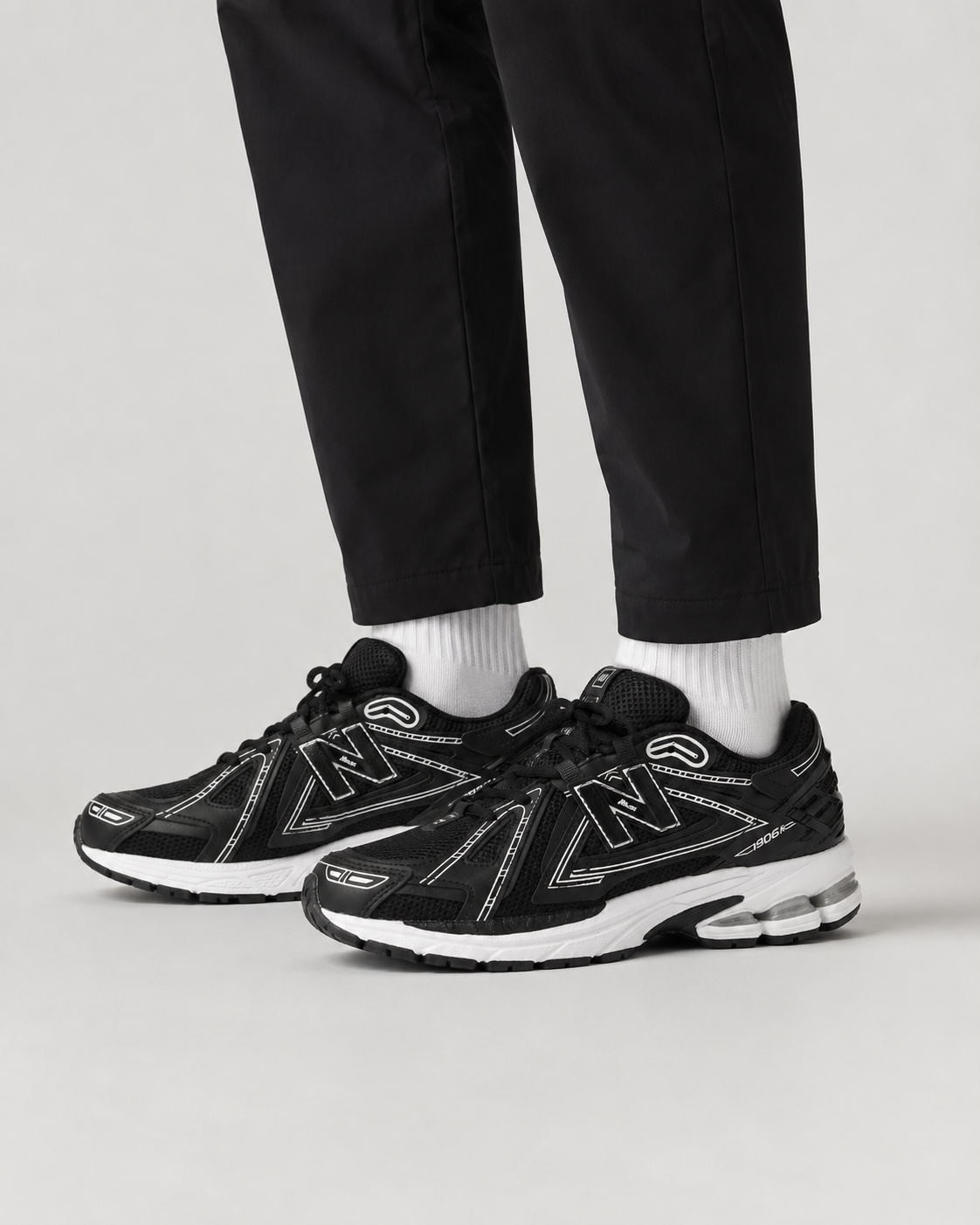 NB 1906 Black & White – Sneakers Premium Negru / Alb