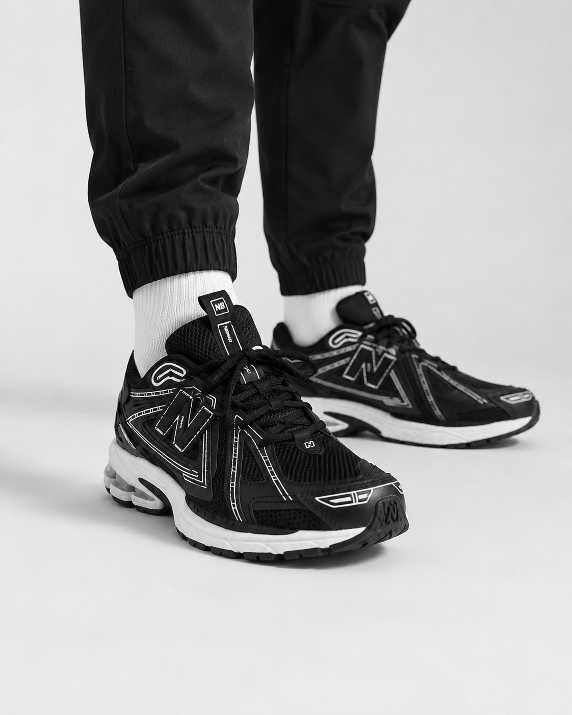 NB 1906 Black & White – Sneakers Premium Negru / Alb